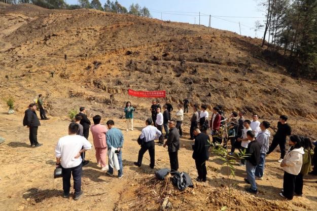 不負(fù)春光好，搶播萬畝林 ——將樂縣村企合作造林工作現(xiàn)場會在福建金森召開