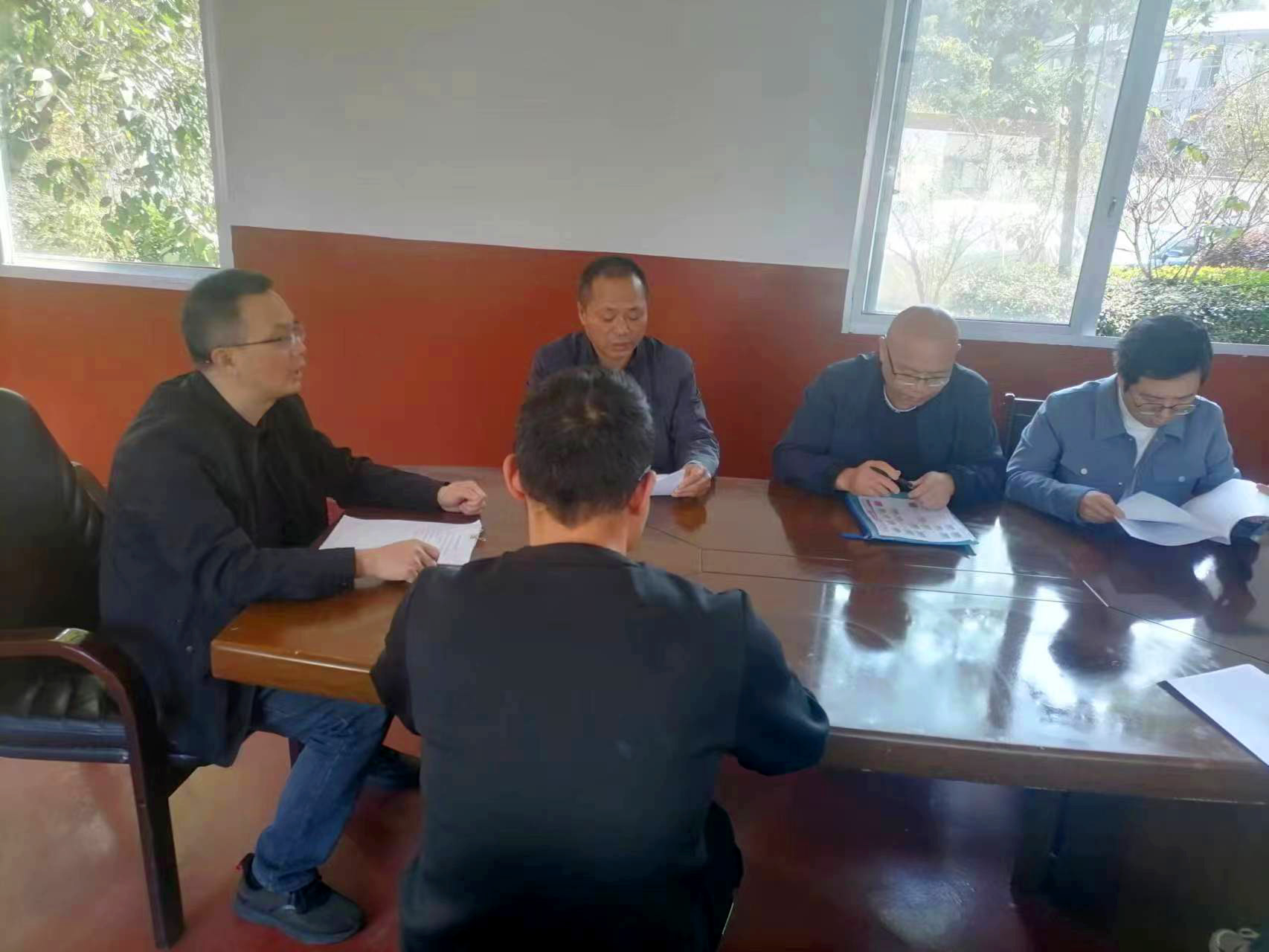 【主題教育·我在崗位做貢獻】 推進村企合作造林,助力鄉村振興 【主題教育·我在崗位做貢獻】 推進村企合作造林,助力鄉村振興